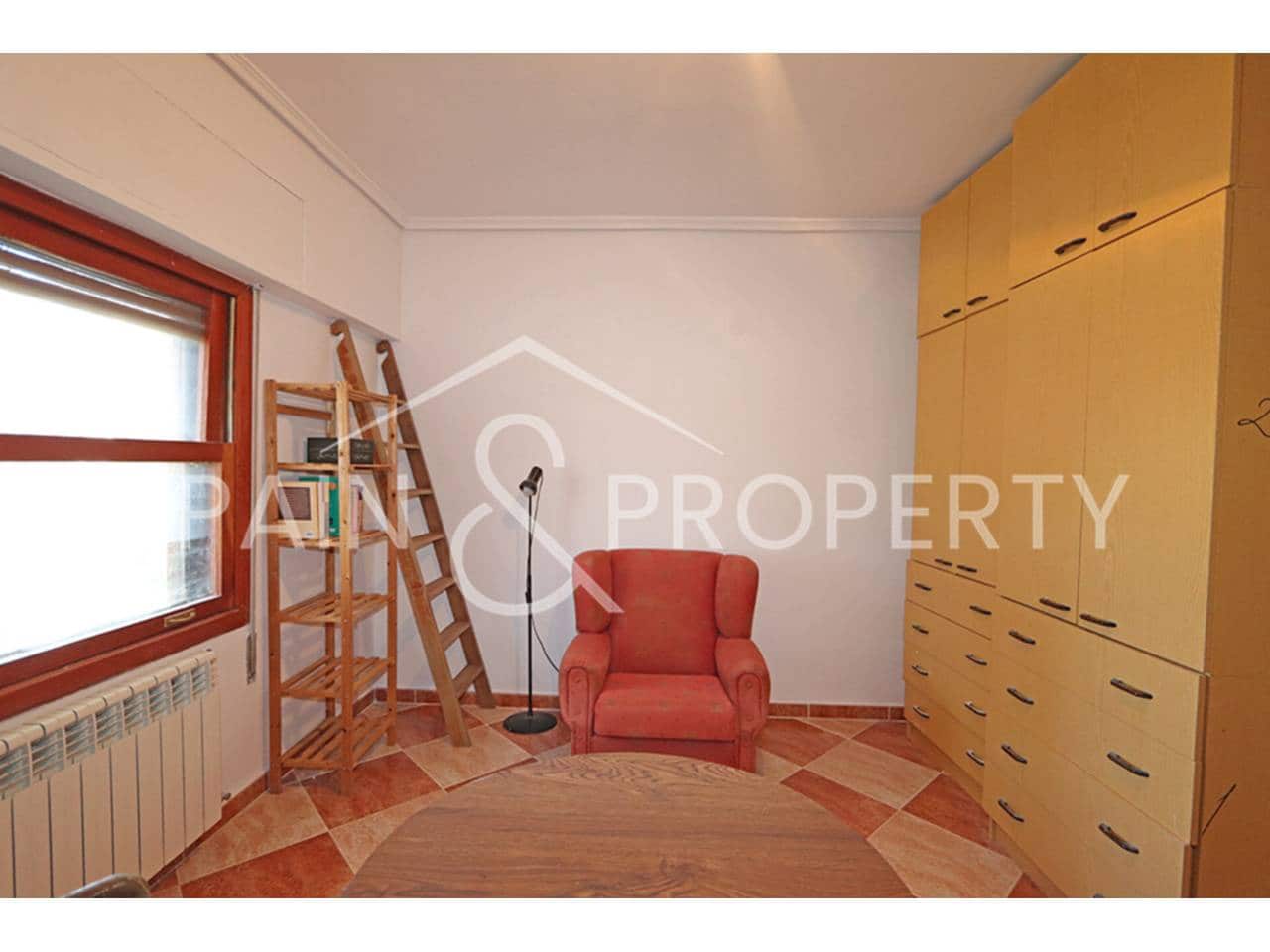 4 soverom Villa til salgs i Turis med svømmebasseng garasje - € 290 000 (Ref: 9535250)