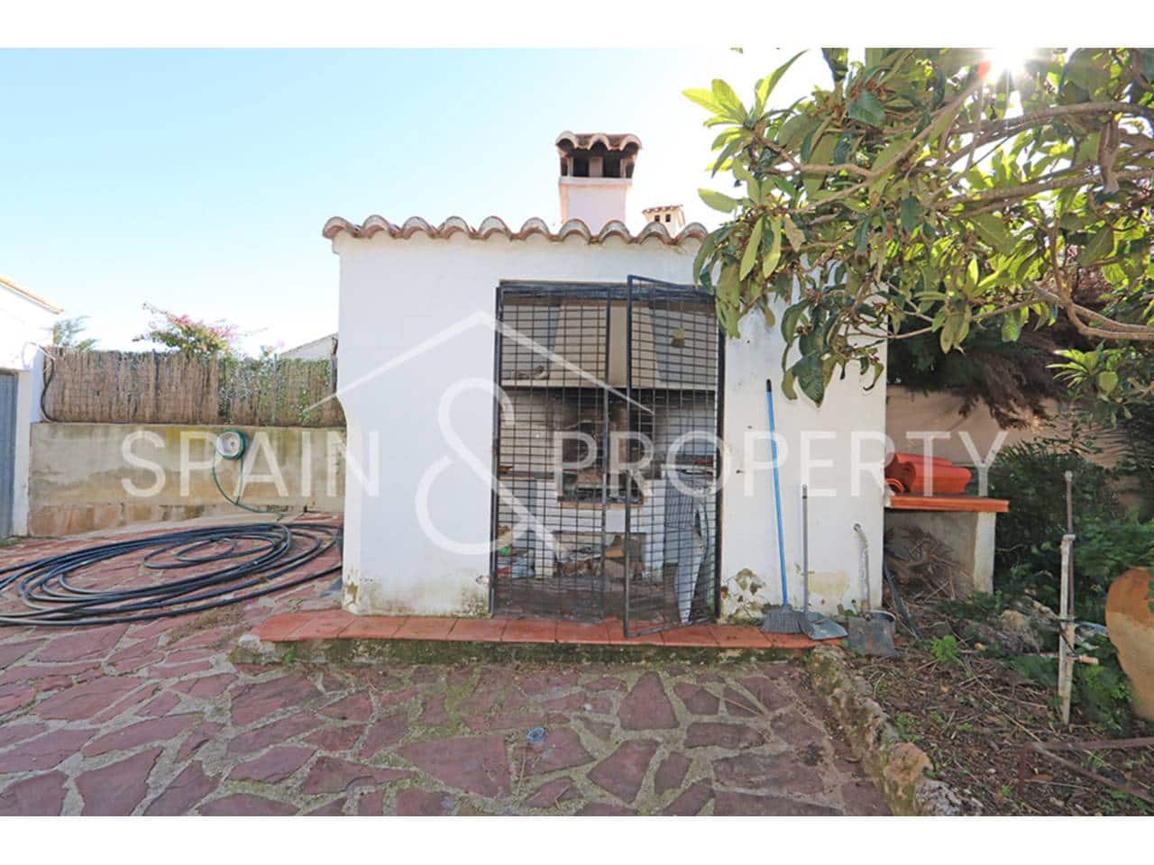 4 soverom Villa til salgs i Turis med svømmebasseng garasje - € 290 000 (Ref: 9535250)