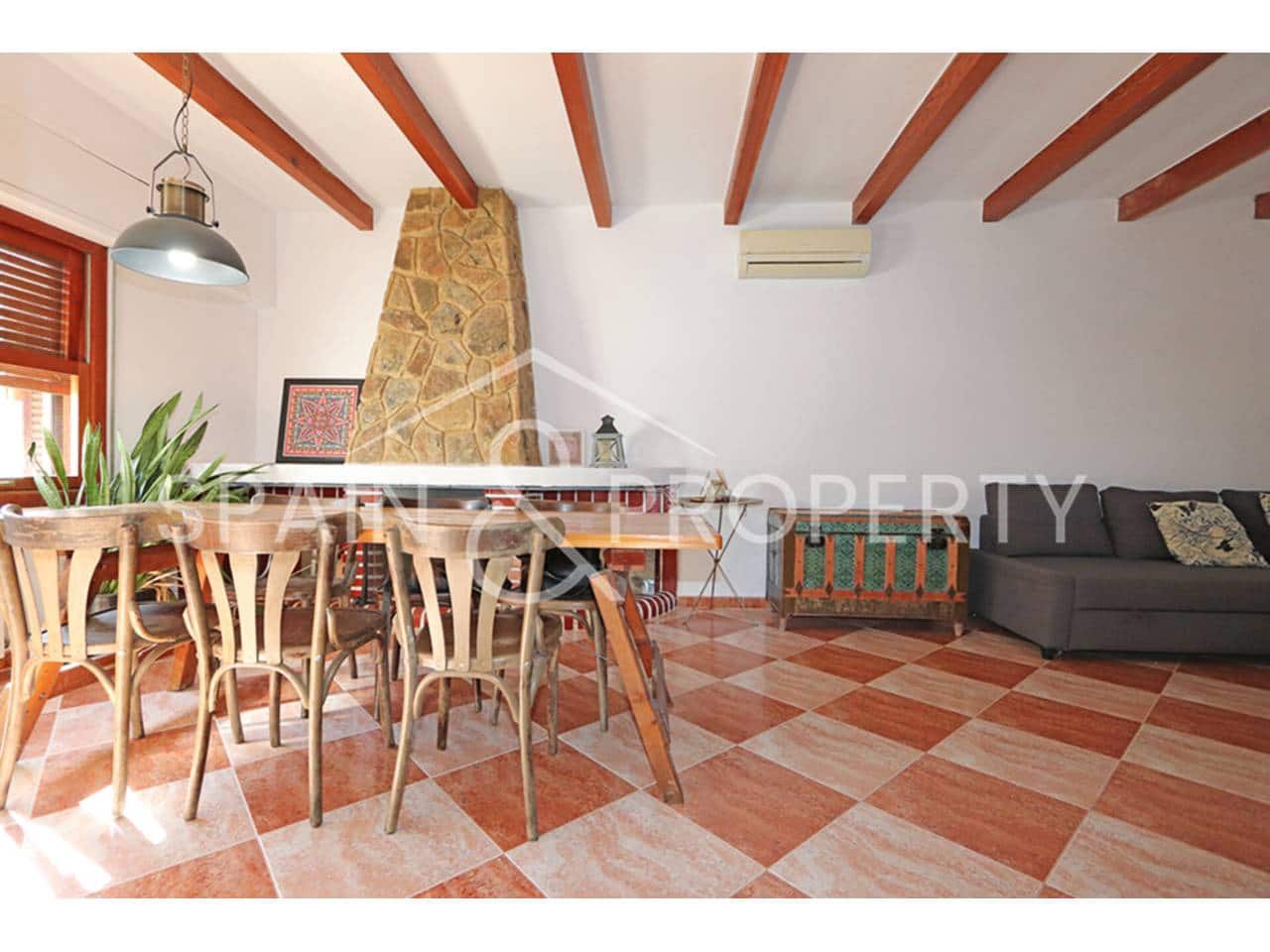 4 soverom Villa til salgs i Turis med svømmebasseng garasje - € 290 000 (Ref: 9535250)