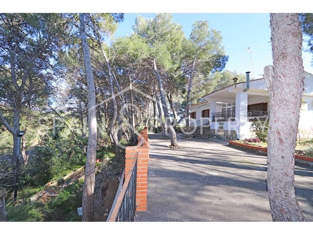 4 soverom Villa til salgs i Turís med svømmebasseng garasje - € 290 000 (Ref: 9535250)