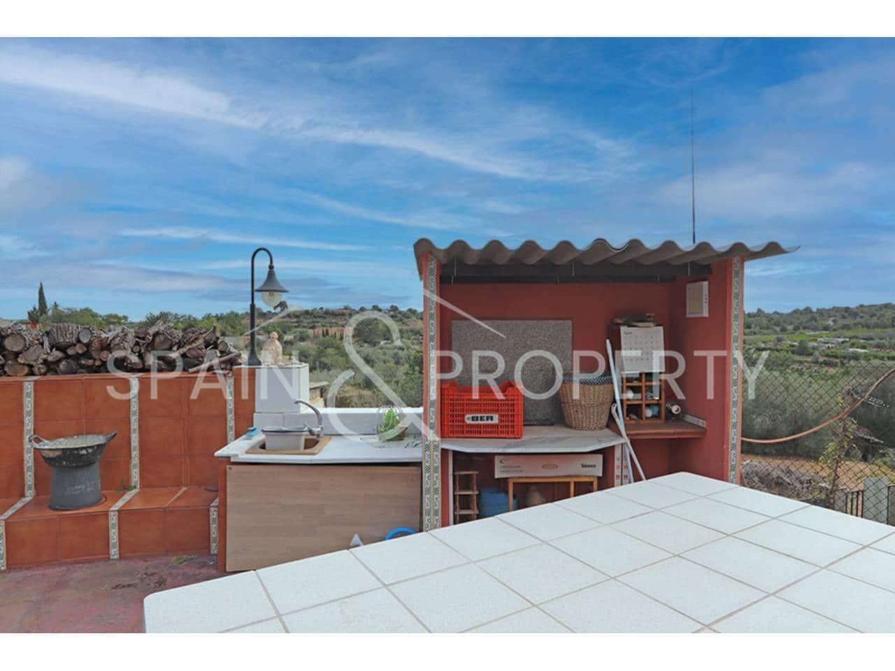 5 bedroom Villa for sale in Torrent with pool - € 239,000 (Ref: 9550441)