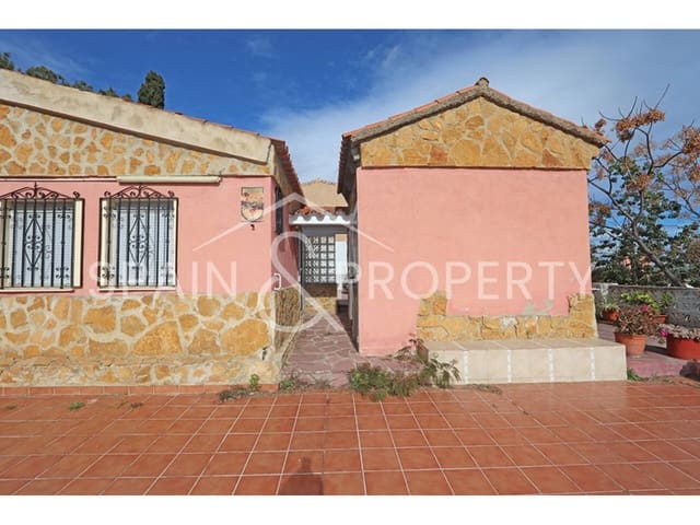 5 bedroom Villa for sale in Torrent with pool - € 239,000 (Ref: 9550441)