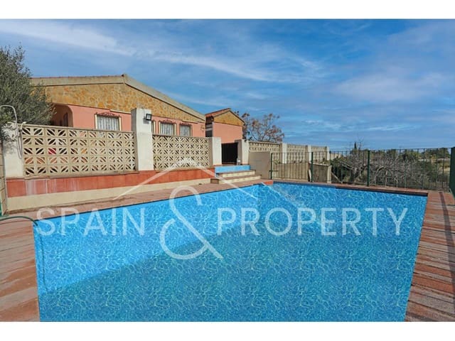 5 bedroom Villa for sale in Torrent with pool - € 239,000 (Ref: 9550441)