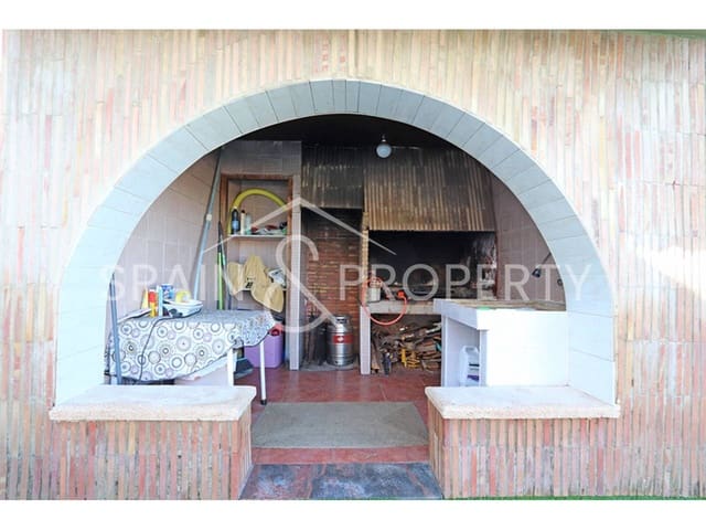 6 makuuhuone Huvila myytävänä paikassa Montserrat mukana uima-altaan 
autotalli - 500 000 € (Ref: 9590608)