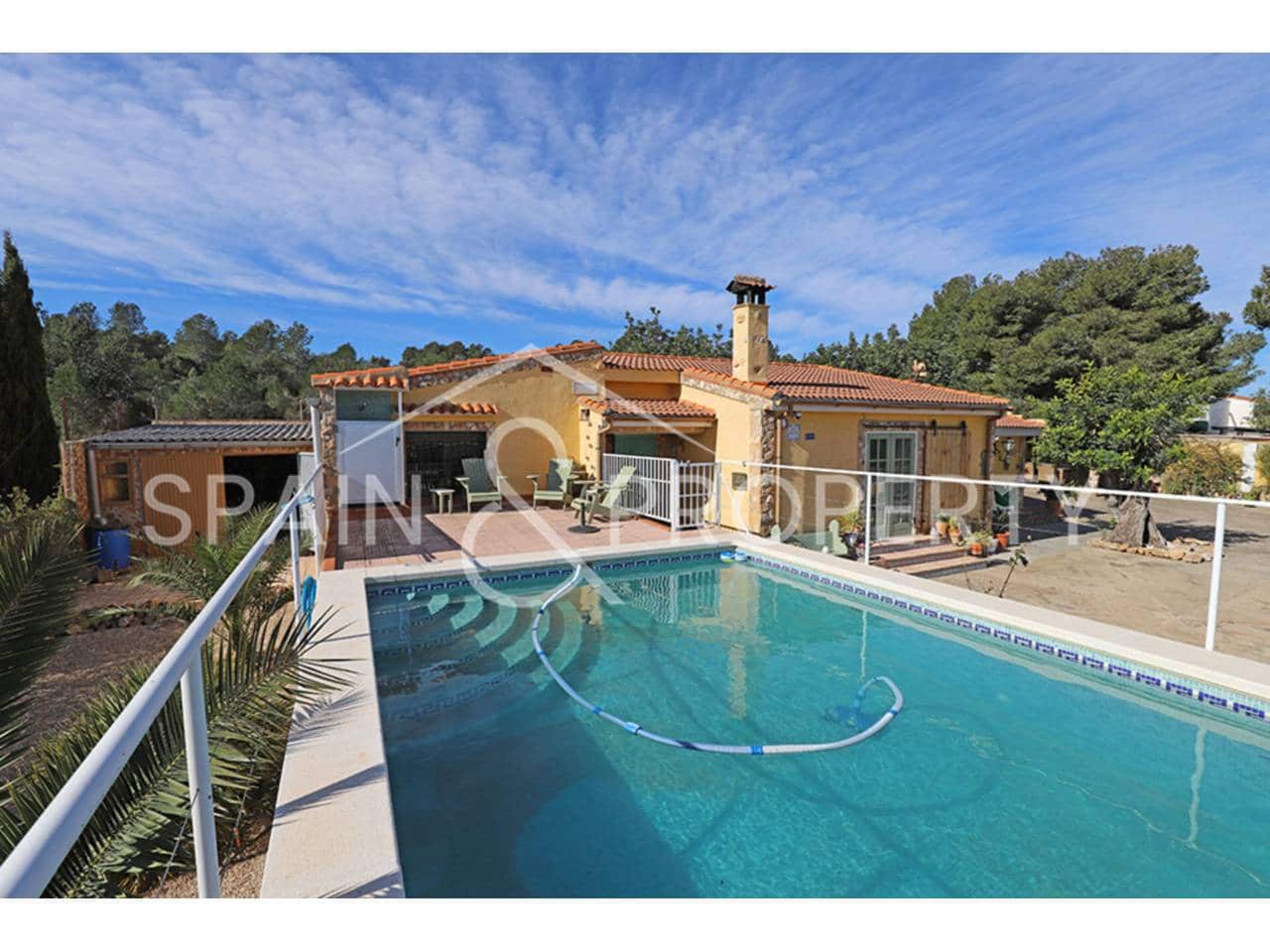 4 bedroom Villa for sale in Montserrat with pool - € 249,900 (Ref: 9624133)