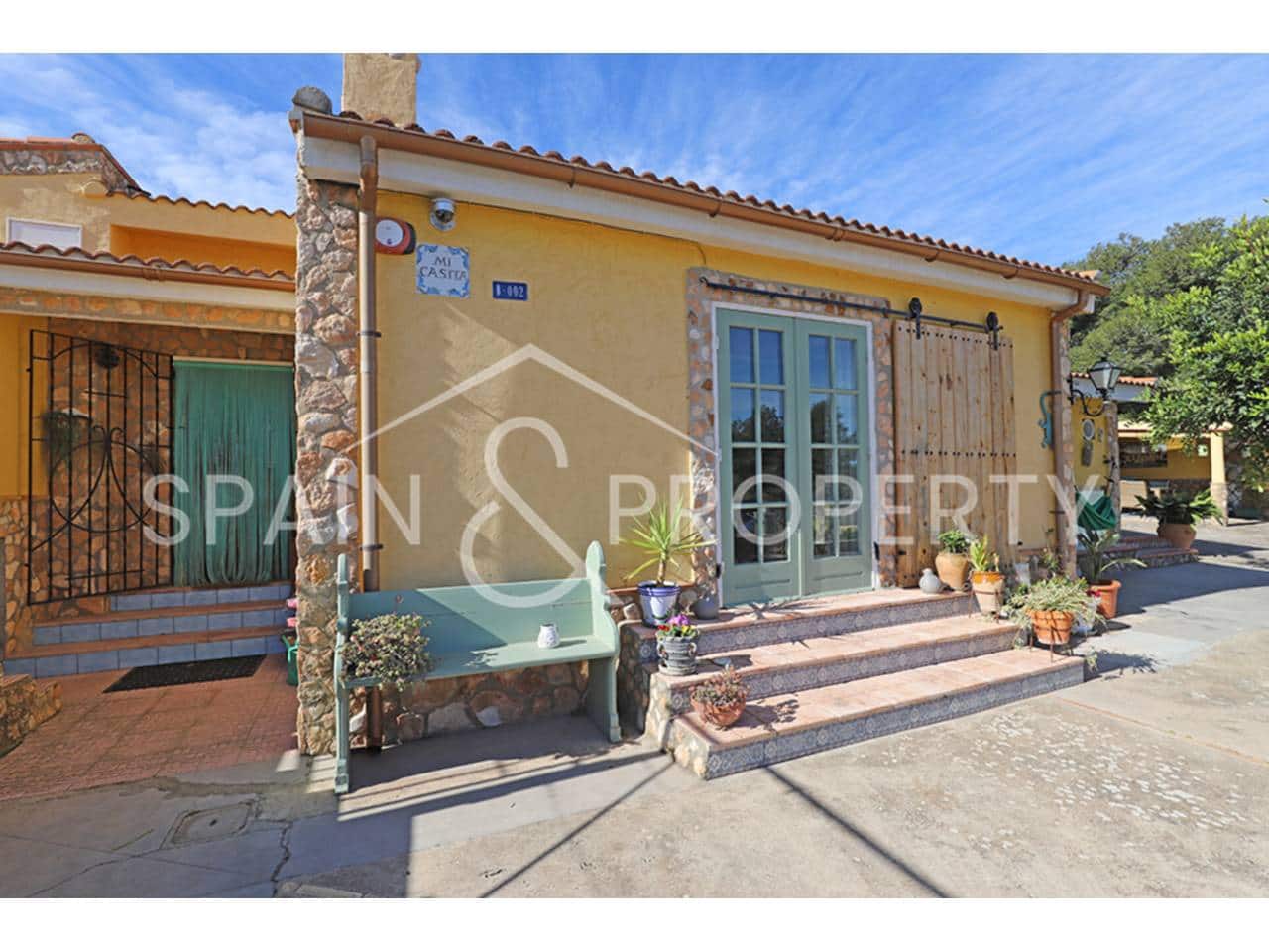 4 bedroom Villa for sale in Montserrat with pool - € 249,900 (Ref: 9624133)