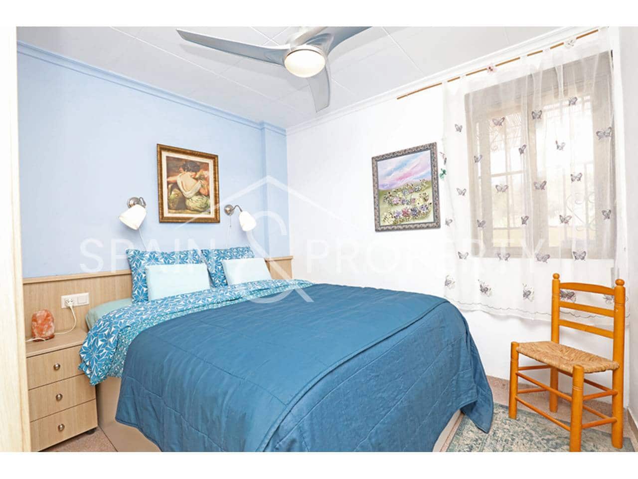 4 bedroom Villa for sale in Montserrat with pool - € 249,900 (Ref: 9624133)