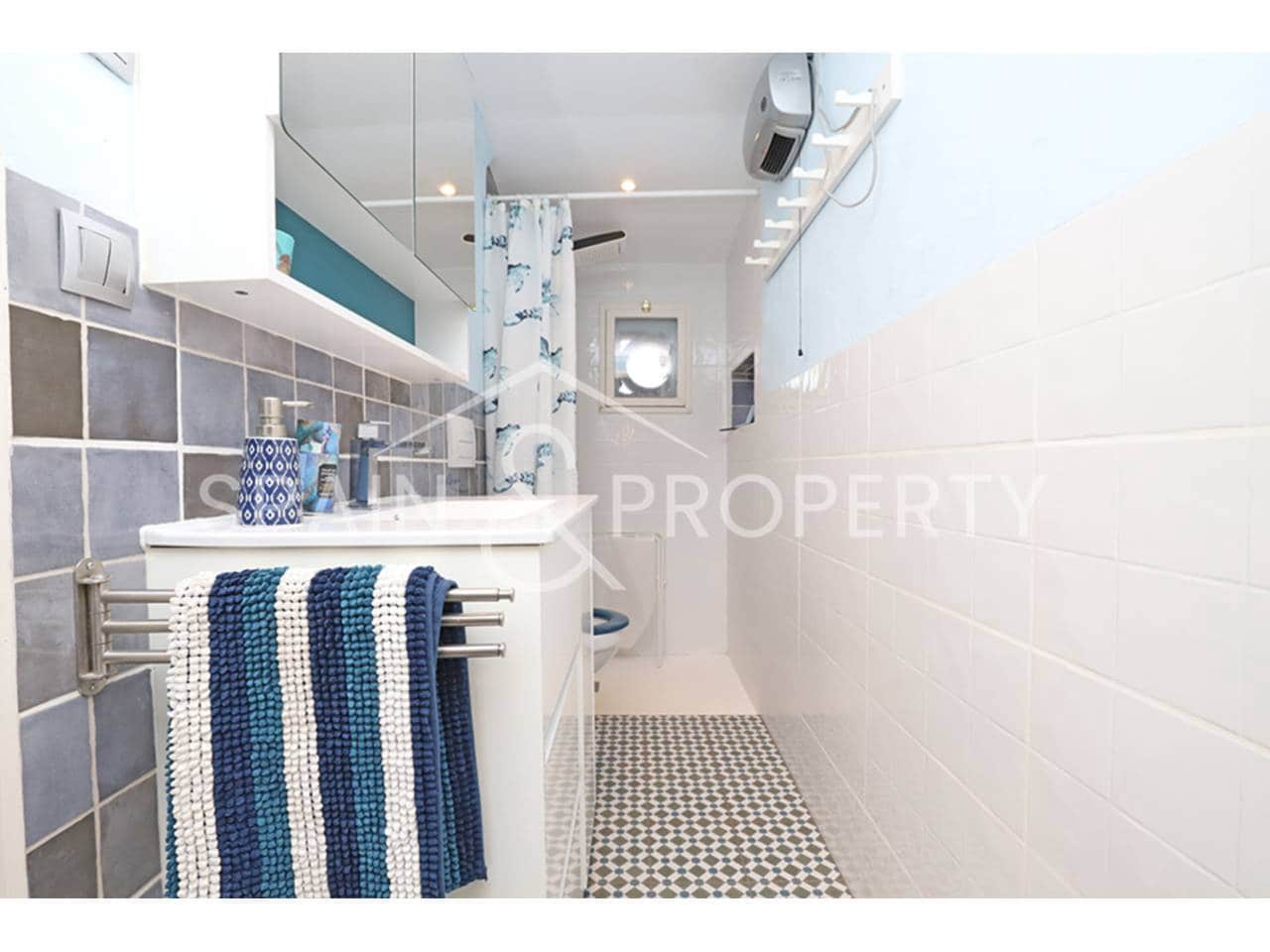 4 bedroom Villa for sale in Montserrat with pool - € 249,900 (Ref: 9624133)