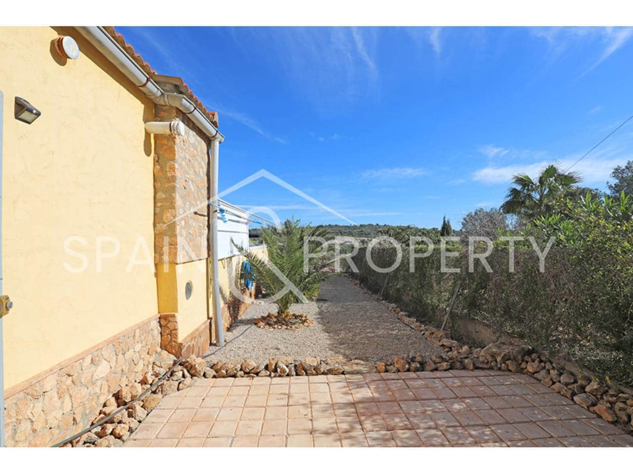 4 bedroom Villa for sale in Montserrat with pool - € 249,900 (Ref: 9624133)
