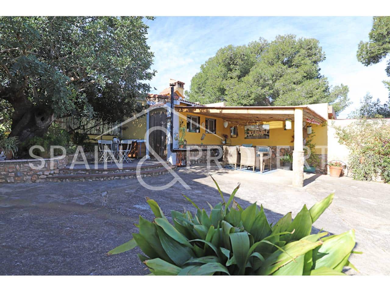 4 bedroom Villa for sale in Montserrat with pool - € 249,900 (Ref: 9624133)