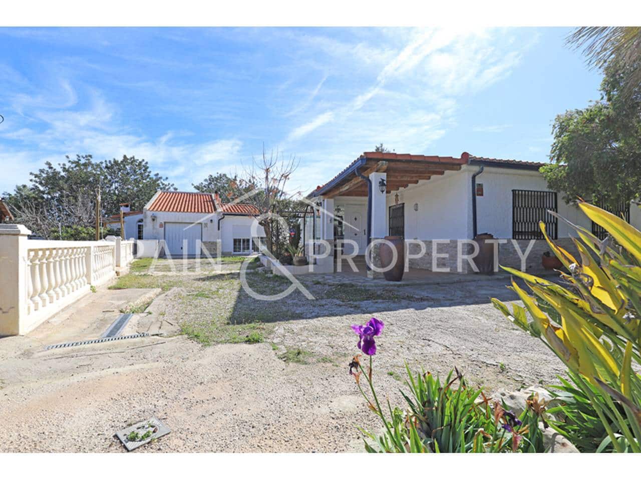 Chalet de 3 habitaciones en Turís en venta con piscina - 269.000 € (Ref: 9624134)