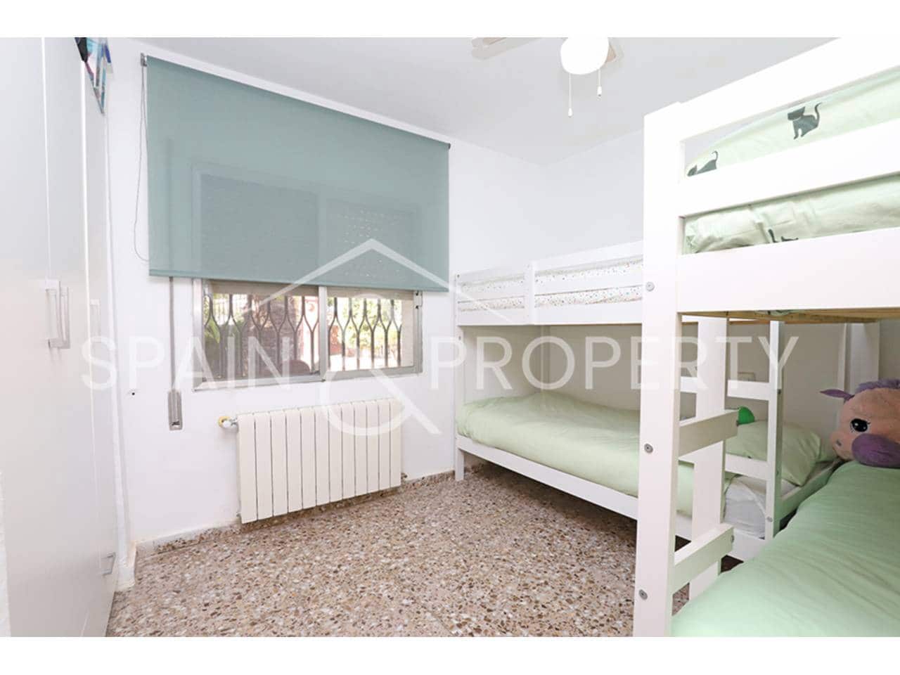 Chalet de 3 habitaciones en Turís en venta con piscina - 269.000 € (Ref: 9624134)