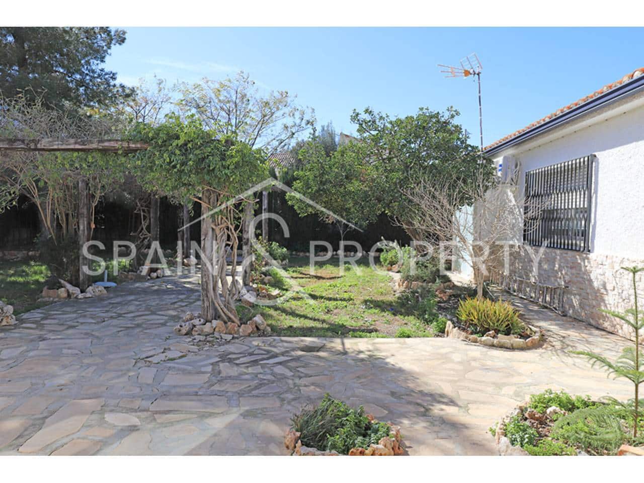 Chalet de 3 habitaciones en Turís en venta con piscina - 269.000 € (Ref: 9624134)