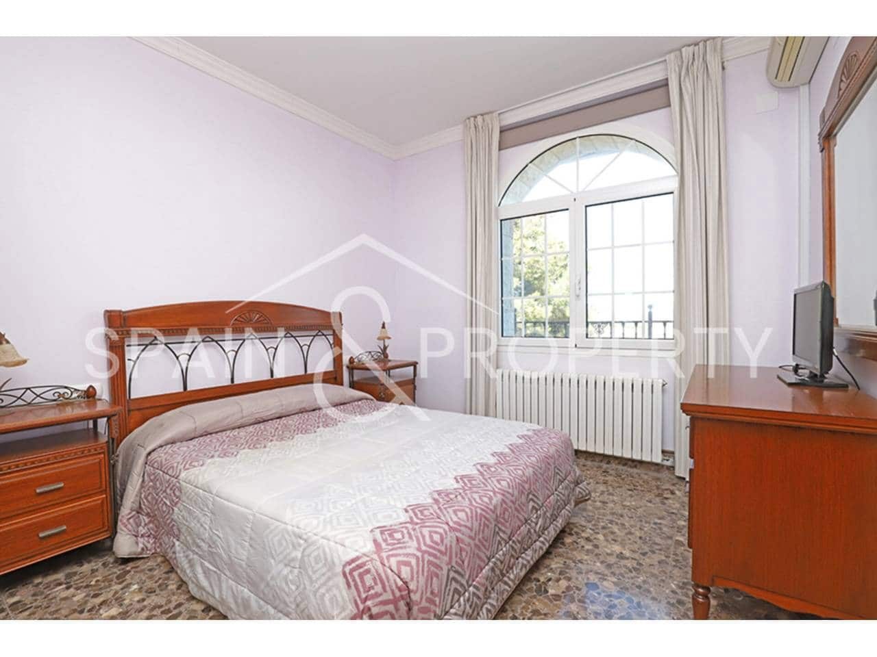 6 bedroom Villa for sale in Turis with pool garage - € 1,500,000 (Ref: 9665729)