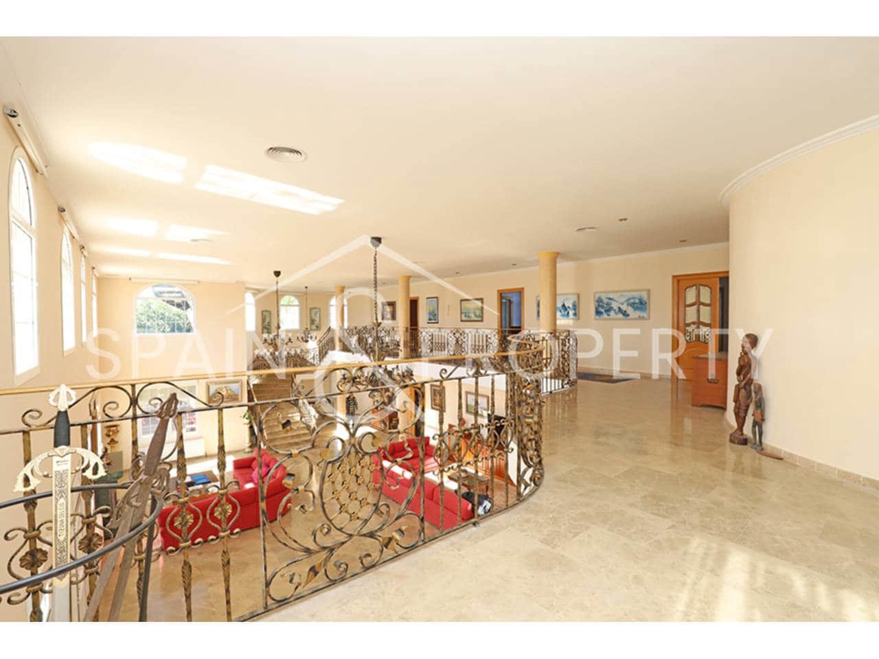 6 bedroom Villa for sale in Turis with pool garage - € 1,500,000 (Ref: 9665729)