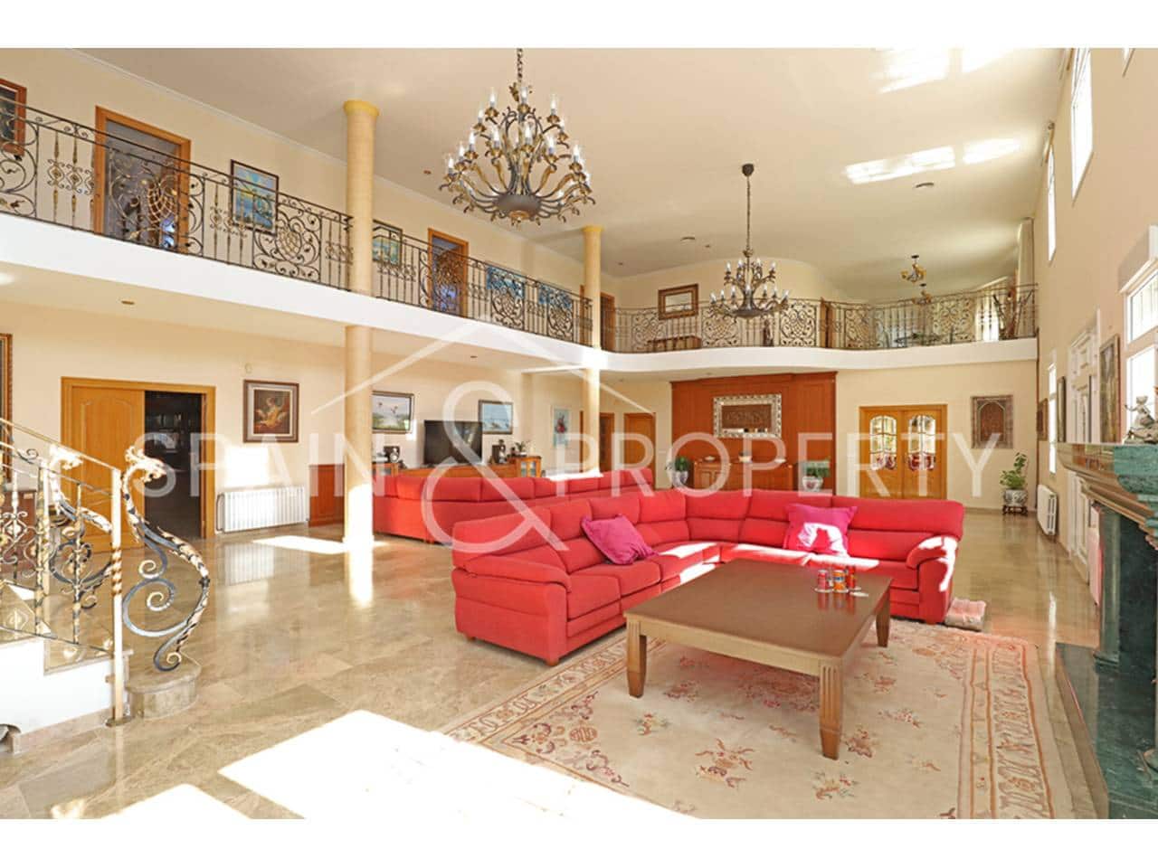 6 bedroom Villa for sale in Turis with pool garage - € 1,500,000 (Ref: 9665729)