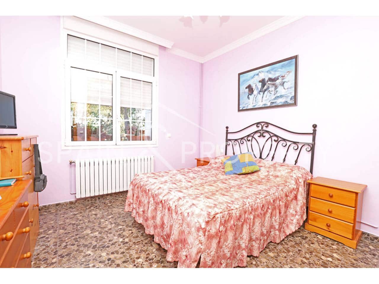 6 bedroom Villa for sale in Turis with pool garage - € 1,500,000 (Ref: 9665729)