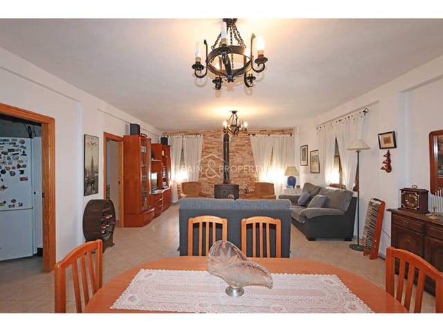 4 slaapkamer Villa te koop in Montserrat met zwembad garage - € 269.999 (Ref: 9679372)