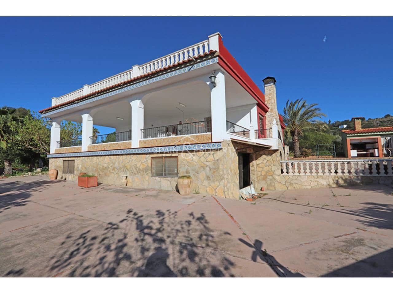 4 slaapkamer Villa te koop in Montserrat met zwembad garage - € 269.999 (Ref: 9679372)