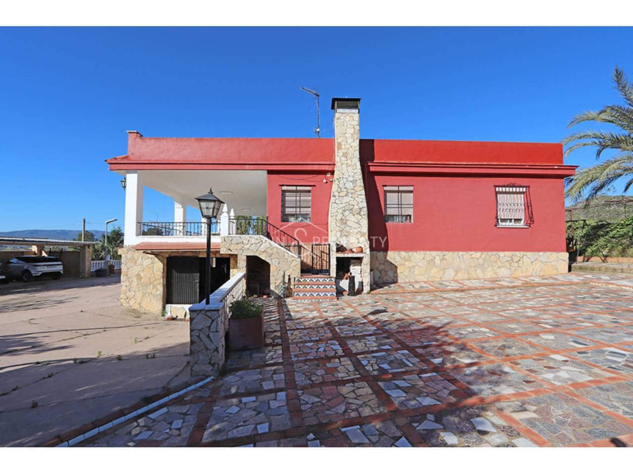 4 slaapkamer Villa te koop in Montserrat met zwembad garage - € 269.999 (Ref: 9679372)