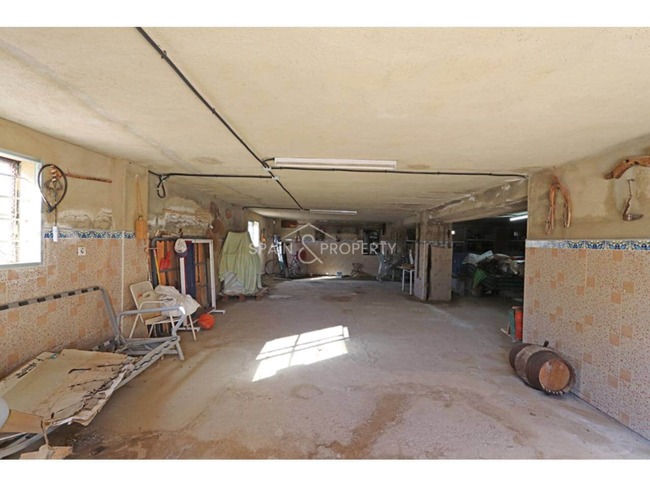 4 slaapkamer Villa te koop in Montserrat met zwembad garage - € 269.999 (Ref: 9679372)