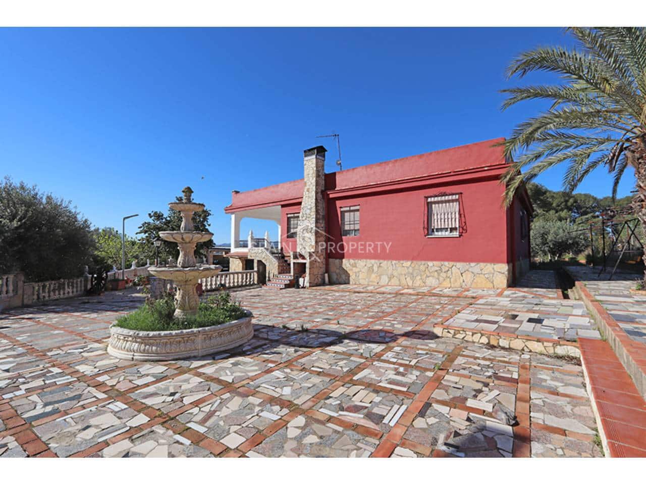 4 slaapkamer Villa te koop in Montserrat met zwembad garage - € 269.999 (Ref: 9679372)