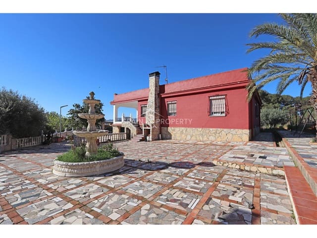 4 slaapkamer Villa te koop in Montserrat met zwembad garage - € 269.999 (Ref: 9679372)