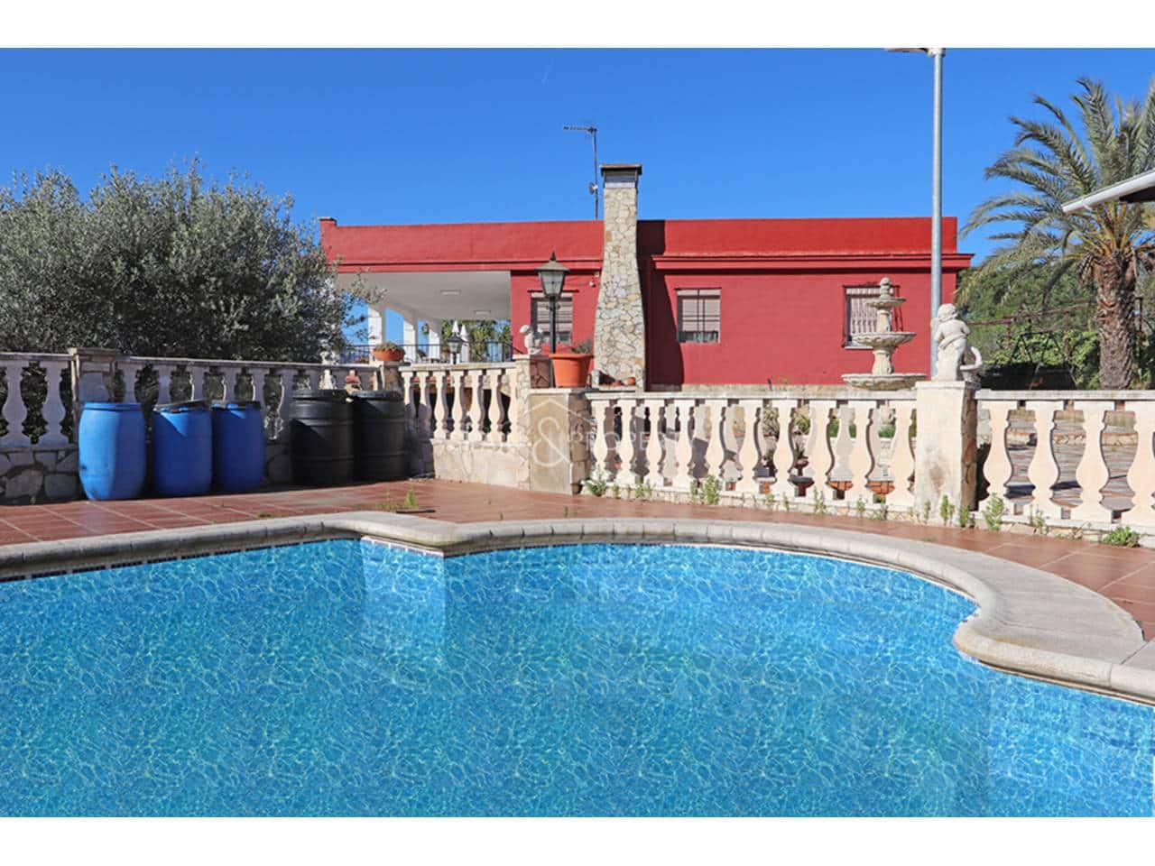 4 slaapkamer Villa te koop in Montserrat met zwembad garage - € 269.999 (Ref: 9679372)