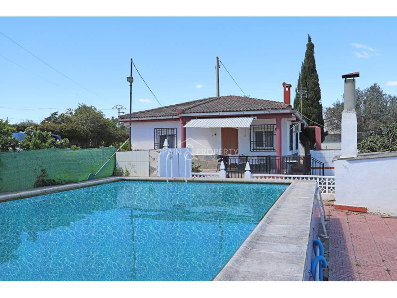 3 bedroom Villa for sale in Montroy with pool garage - € 169,000 (Ref: 9741445)