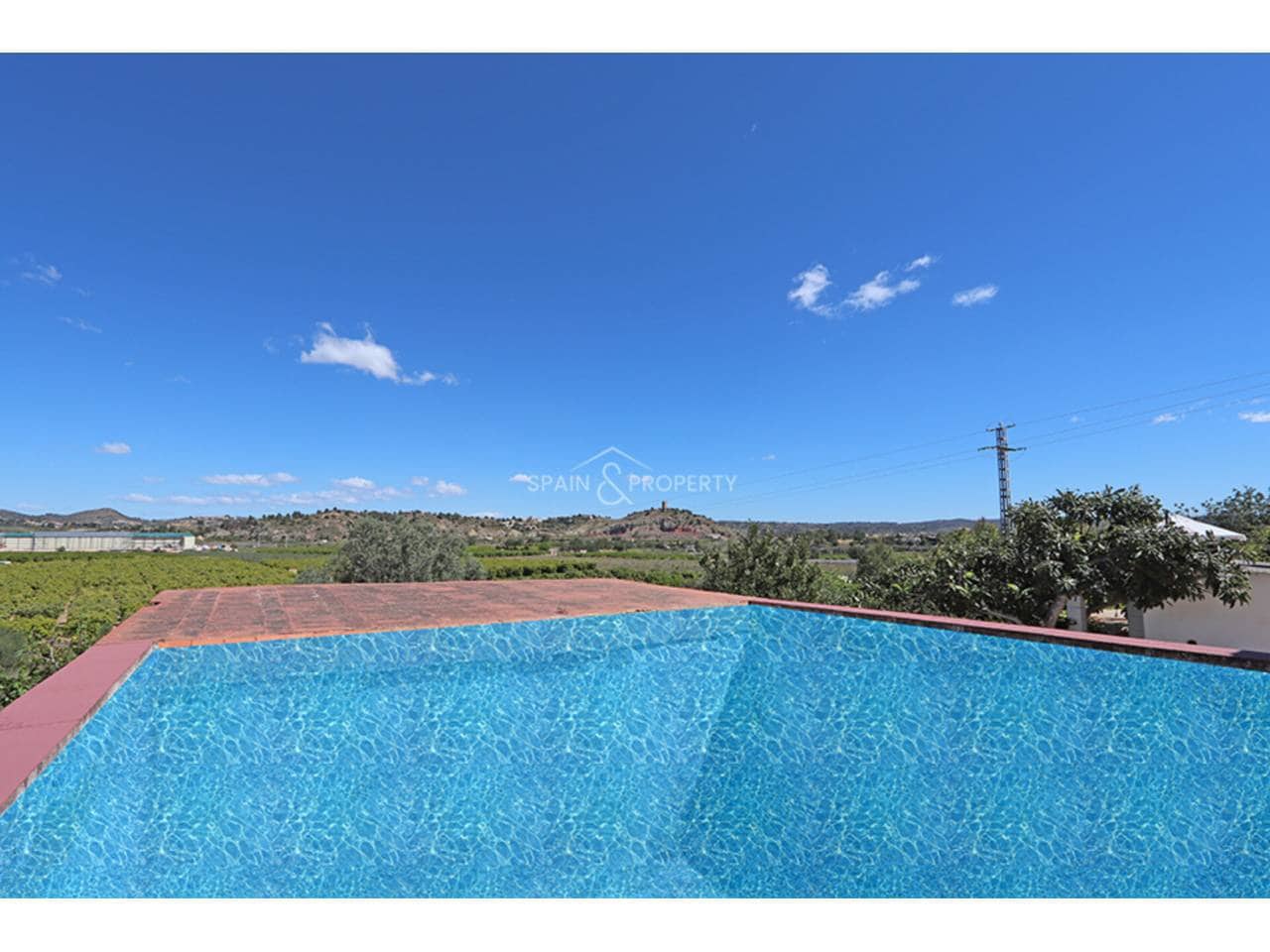 3 bedroom Villa for sale in Montroy with pool garage - € 169,000 (Ref: 9741445)