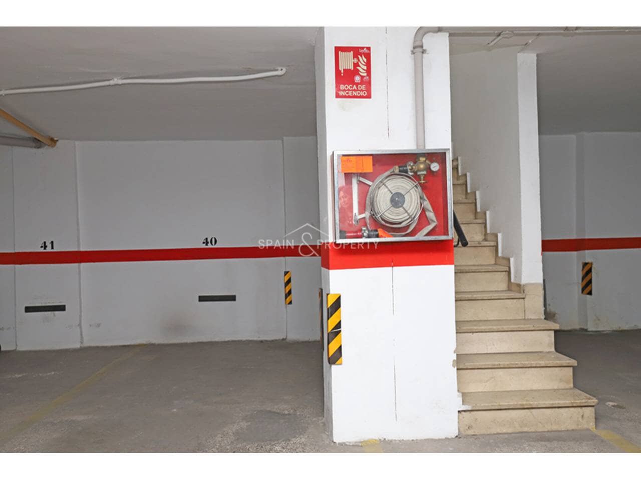 4 slaapkamer Flat te koop in Valencia stad met garage - € 339.000 (Ref: 9758316)