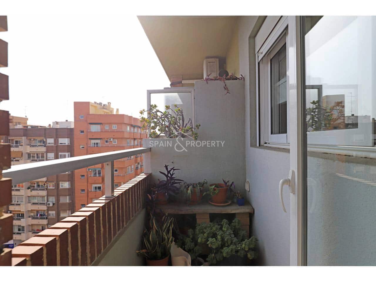 4 slaapkamer Flat te koop in Valencia stad met garage - € 339.000 (Ref: 9758316)