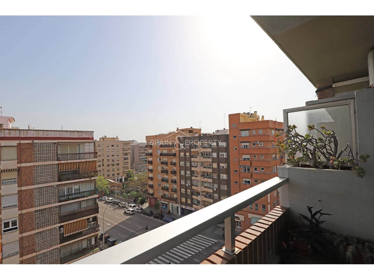 4 slaapkamer Flat te koop in Valencia stad met garage - € 339.000 (Ref: 9758316)