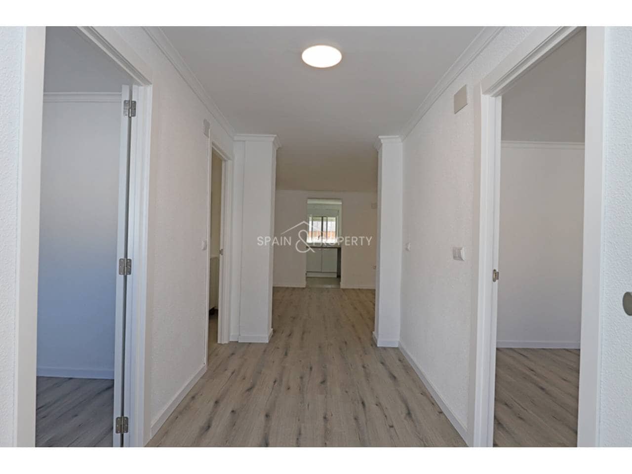 3 camera da letto Villa in vendita in Montroy con piscina garage - 210.000 € (Rif: 9777297)