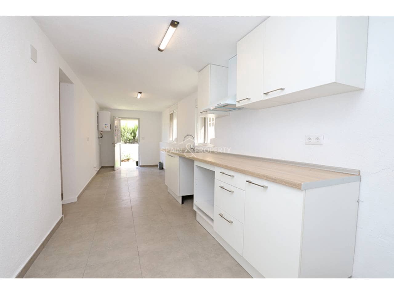 3 camera da letto Villa in vendita in Montroy con piscina garage - 210.000 € (Rif: 9777297)