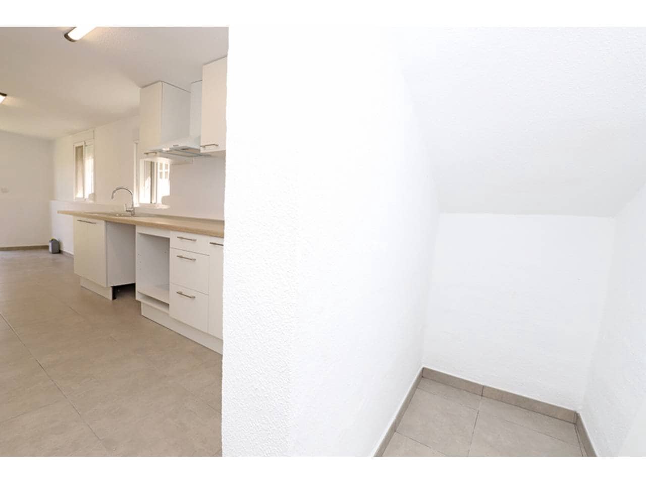 3 camera da letto Villa in vendita in Montroy con piscina garage - 210.000 € (Rif: 9777297)