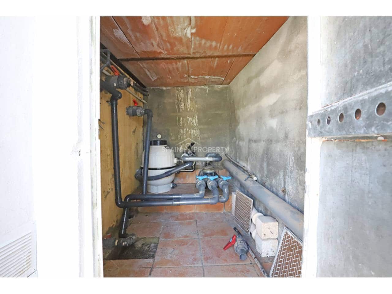 3 camera da letto Villa in vendita in Montroy con piscina garage - 210.000 € (Rif: 9777297)