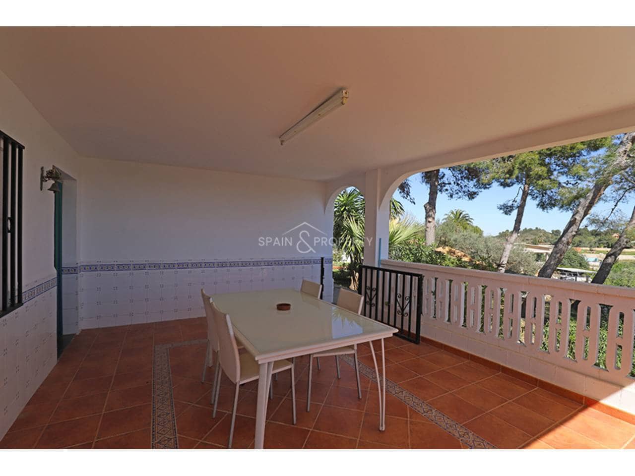 Chalet de 3 habitaciones en Montserrat en venta con piscina garaje - 220.000 € (Ref: 9782892)