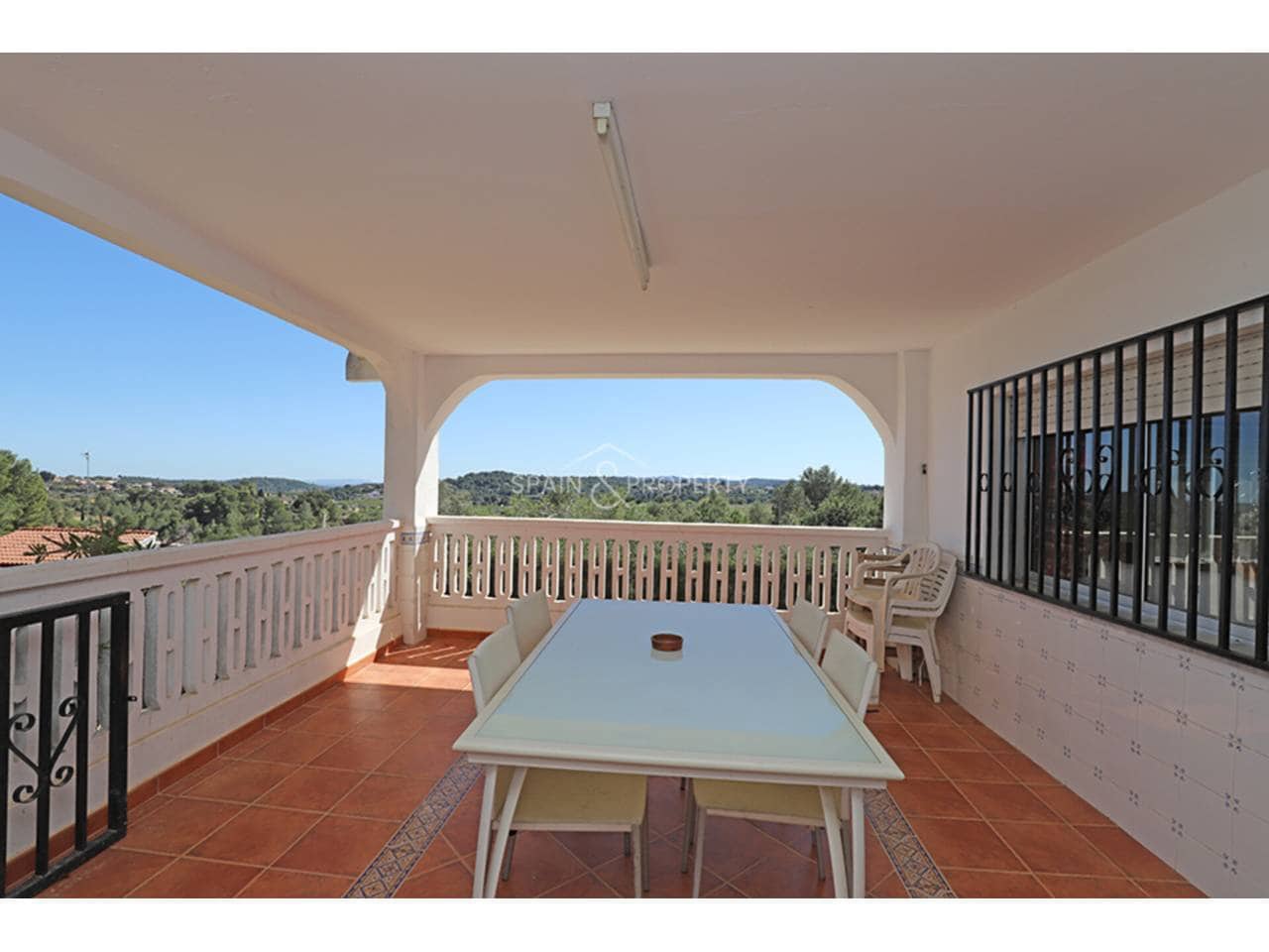 Chalet de 3 habitaciones en Montserrat en venta con piscina garaje - 220.000 € (Ref: 9782892)