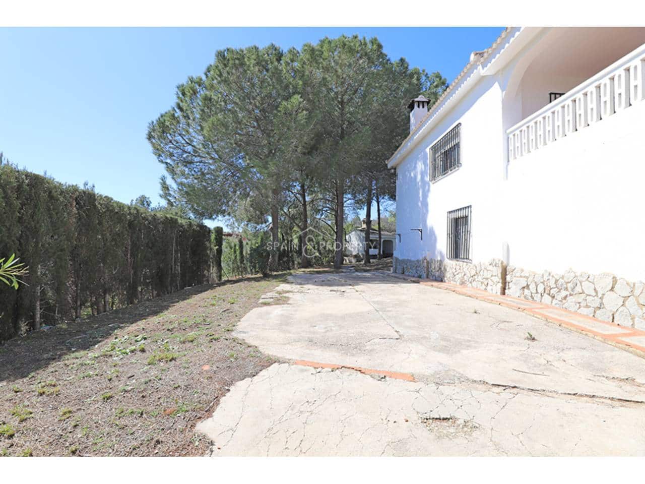 Chalet de 3 habitaciones en Montserrat en venta con piscina garaje - 220.000 € (Ref: 9782892)