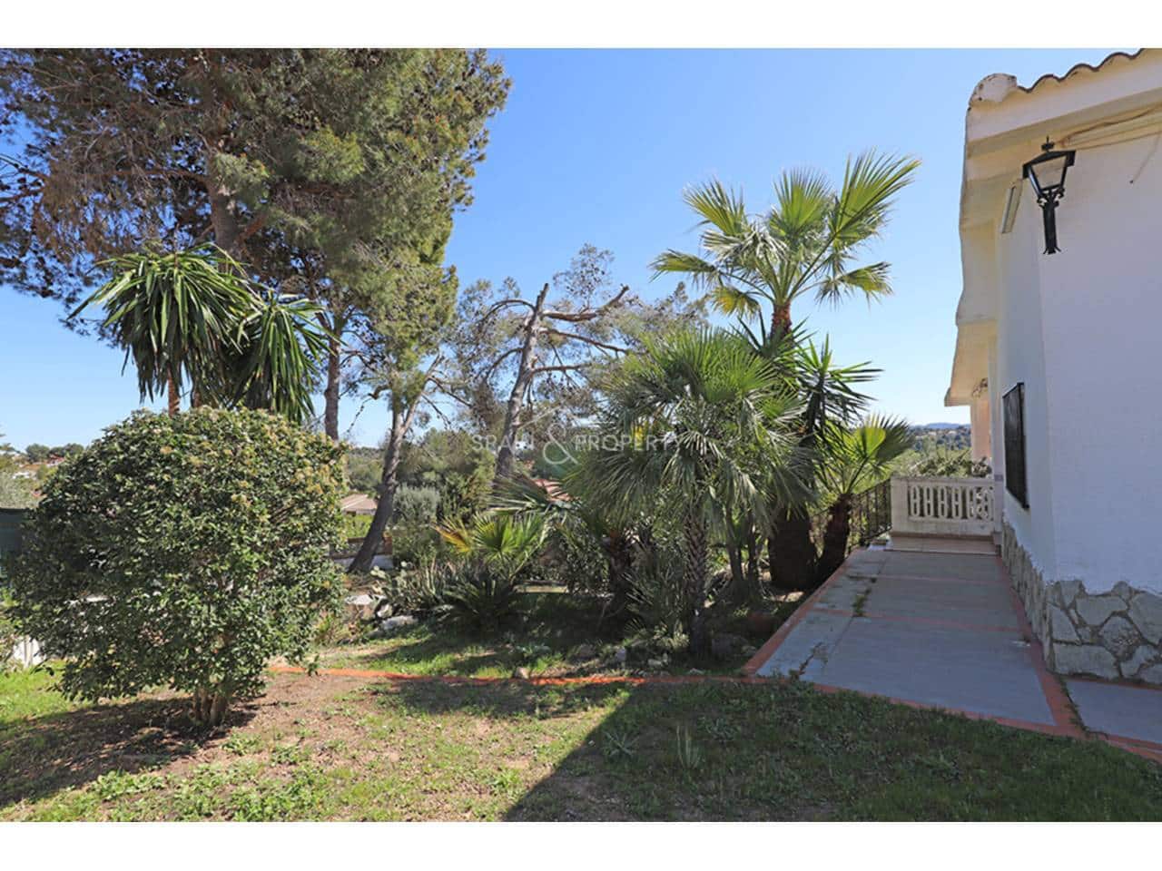 Chalet de 3 habitaciones en Montserrat en venta con piscina garaje - 220.000 € (Ref: 9782892)