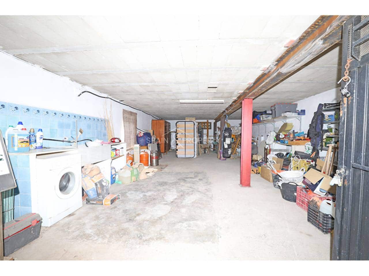 Chalet de 3 habitaciones en Montserrat en venta con piscina garaje - 220.000 € (Ref: 9782892)