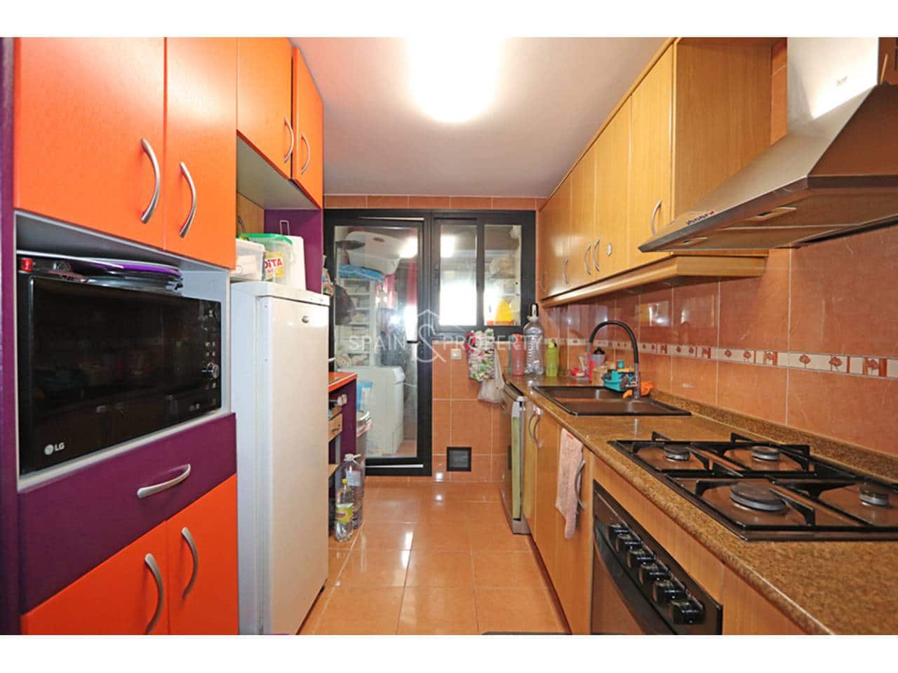 6 soveværelse Lejlighed til salg i Montserrat med garage - € 185.000 (Ref: 9788070)