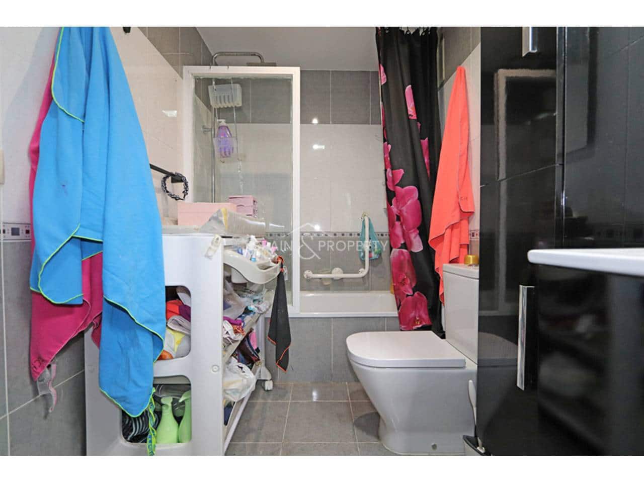 6 soveværelse Lejlighed til salg i Montserrat med garage - € 185.000 (Ref: 9788070)