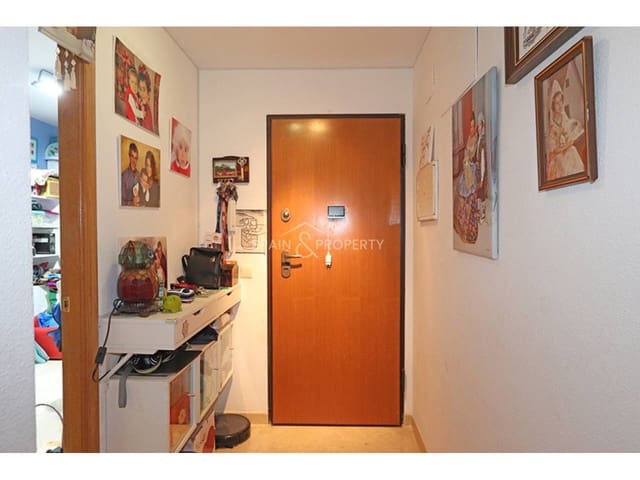 6 soveværelse Lejlighed til salg i Montserrat med garage - € 185.000 (Ref: 9788070)