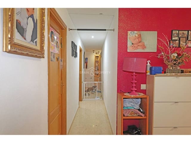 6 soveværelse Lejlighed til salg i Montserrat med garage - € 185.000 (Ref: 9788070)