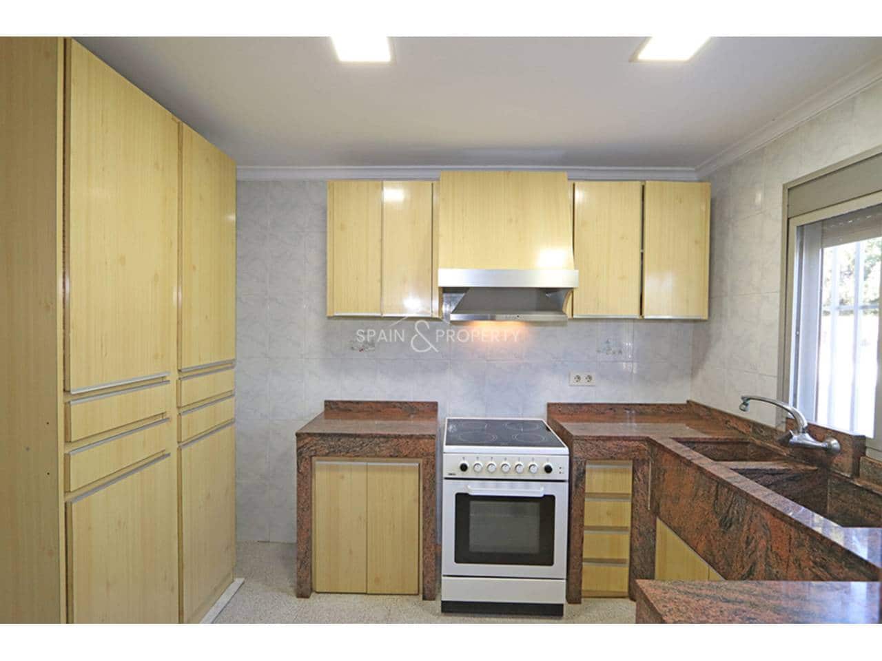 2 sovrum Finca/Hus på landet till salu i Torrent med pool - 349 000 € (Ref: 9788071)