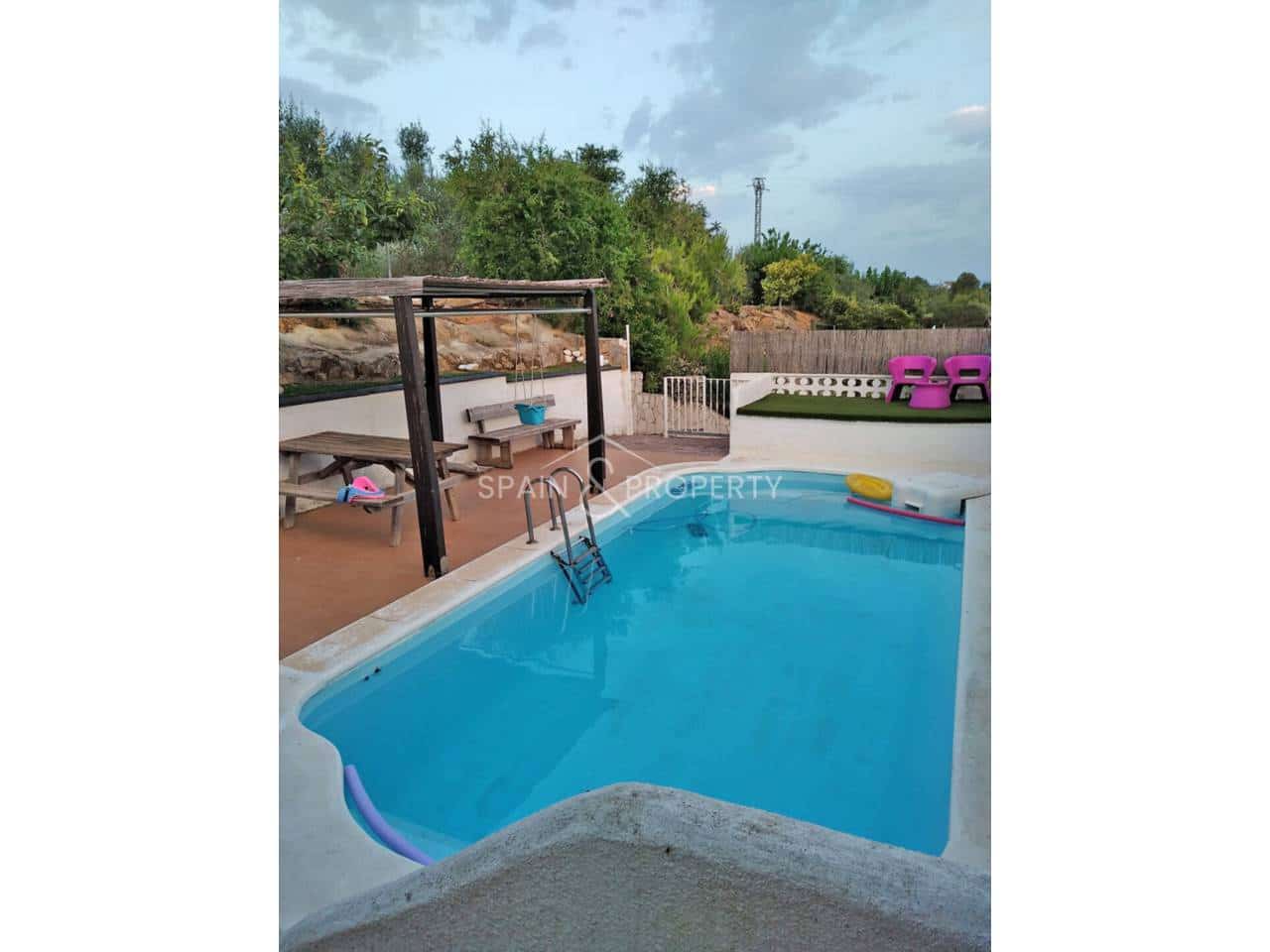 2 sovrum Finca/Hus på landet till salu i Torrent med pool - 349 000 € (Ref: 9788071)