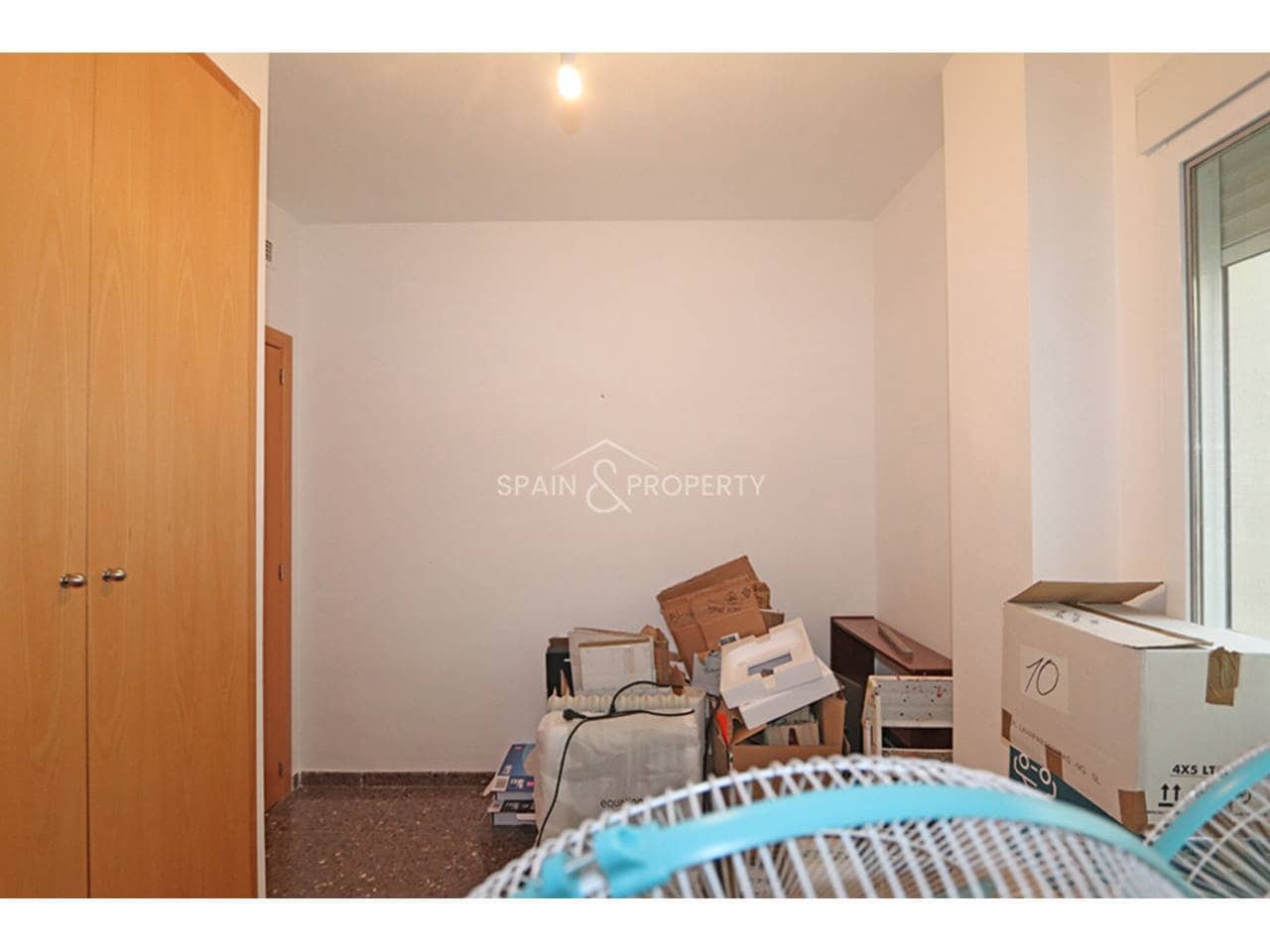 3 slaapkamer Flat te koop in Montroy met garage - € 165.000 (Ref: 9793843)