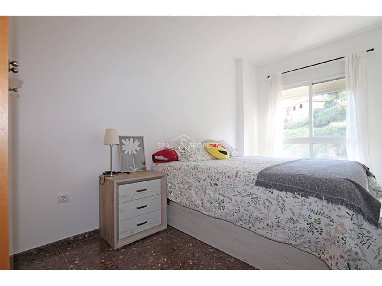 3 slaapkamer Flat te koop in Montroy met garage - € 165.000 (Ref: 9793843)